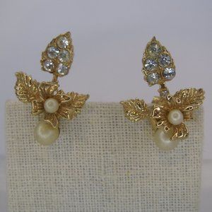 Carnegie Faux Pearl Rhinestone Floral Trembler Clip Earrings